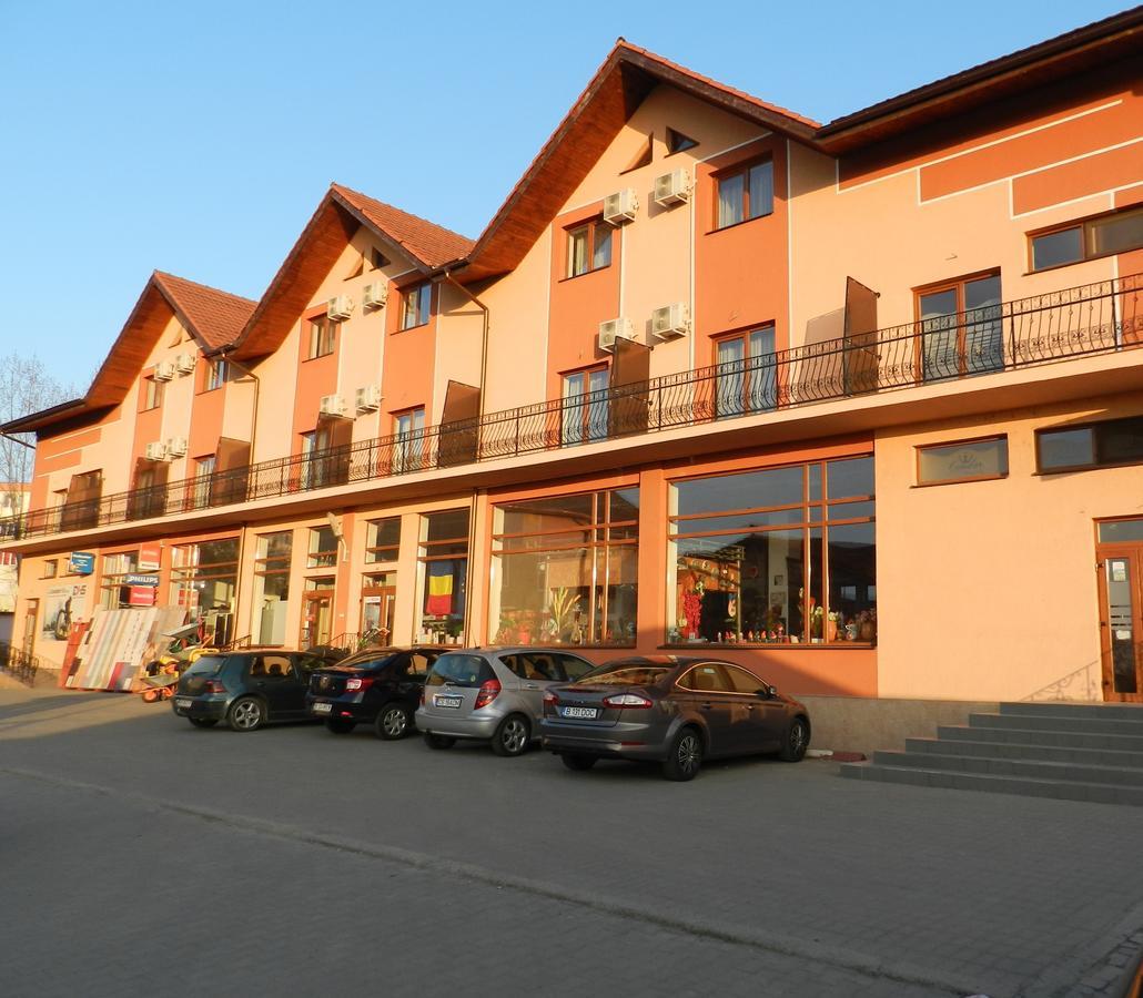 Hotel Condor Oravita Exteriér fotografie