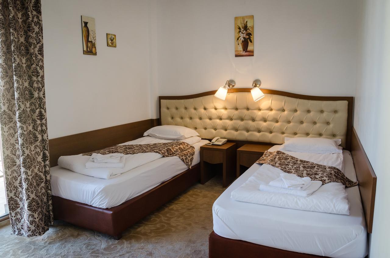 Hotel Condor Oravita Pokoj fotografie